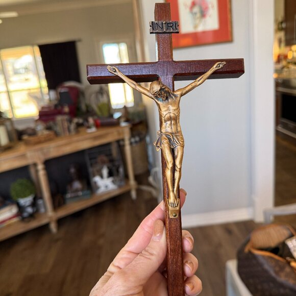 Vintage Bronze and Wood Crucifix - Picture 4 of 15